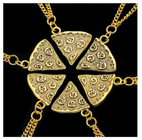 Freundschaftskette mit Pizza