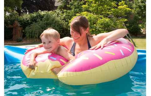 Donut-Schwimmring billig bei Amazon